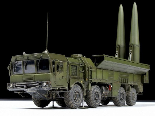 Сборная модель ZVEZDA Ракетный комплекс "Искандер-М", подарочный набор, 1/72