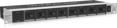 Активный сплиттер Behringer DS2800