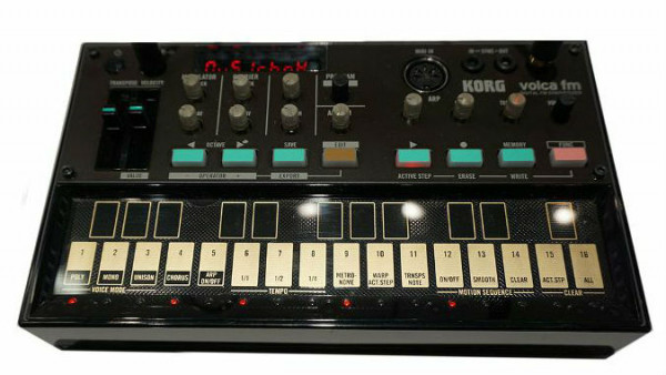 KORG volca FM цифровой FM синтезатор